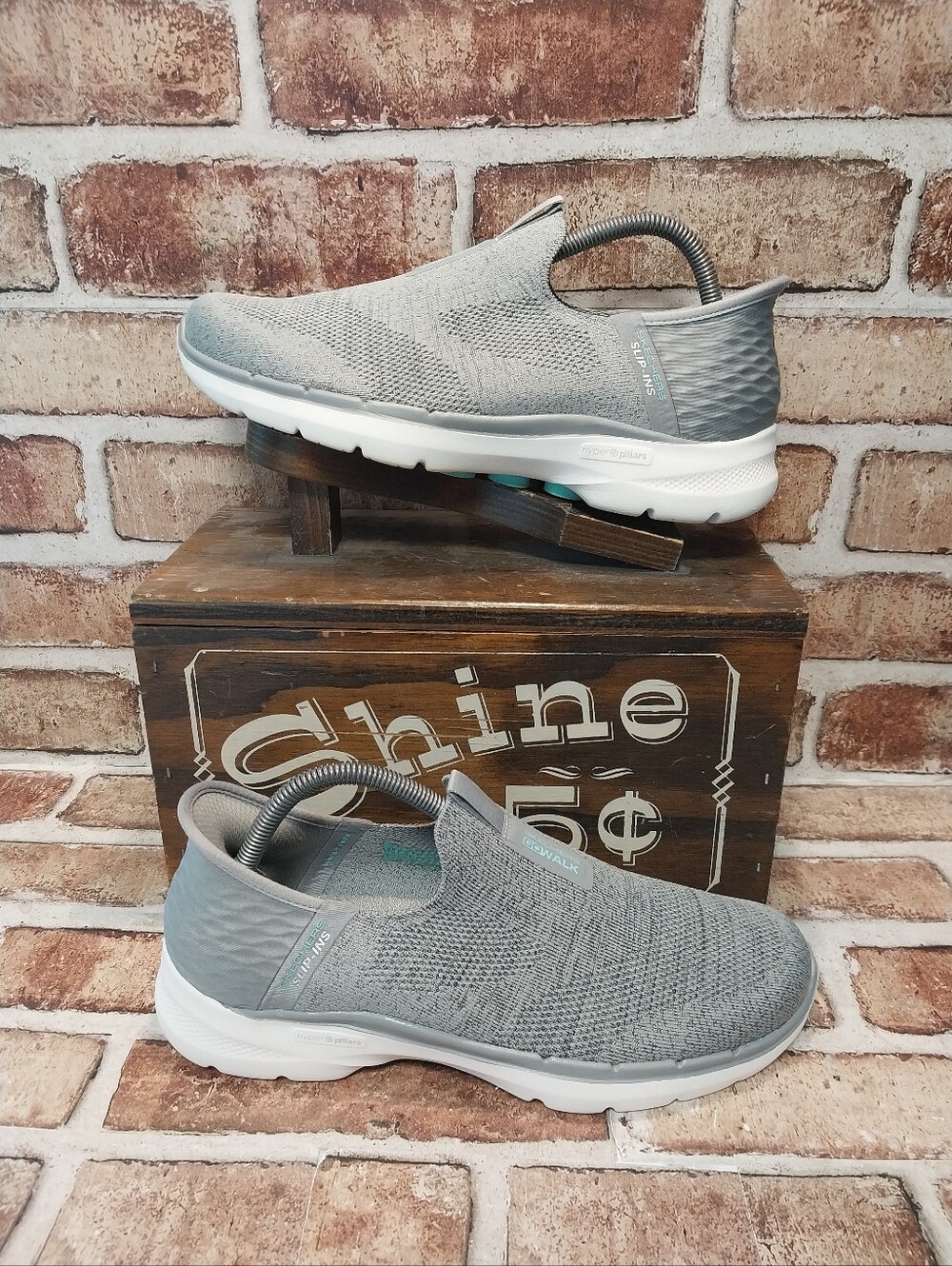 Pre-owned 2023 Skechers Go Walk 6 Slip Ins
